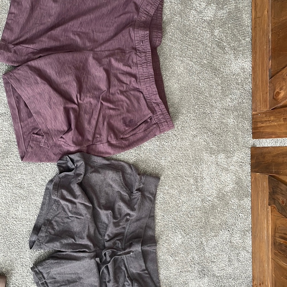 2 XXL comfortable shorts. Excellent quality, like new.